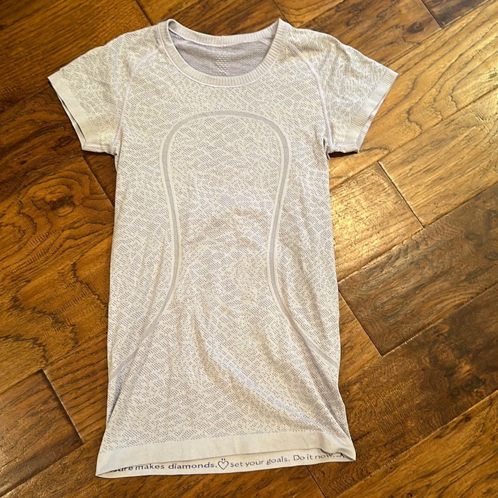Lululemon Swiftly Tech Tee